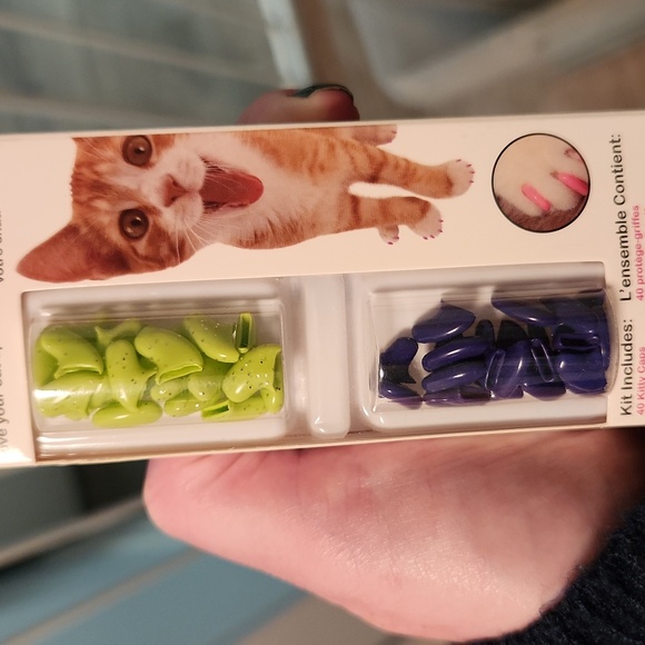 NWOT Kitty Caps, size medium (9-13 lbs) - Picture 3 of 7
